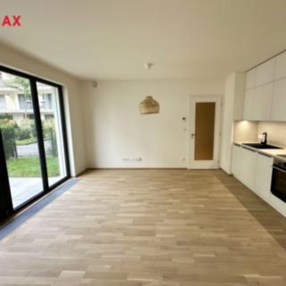 Pronájem bytu 1+kk, garsoniery 39 m² Praha