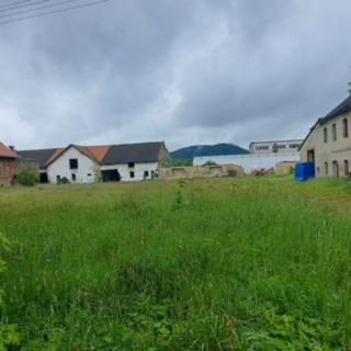 Prodej stavební parcely 3 821 m² Okna