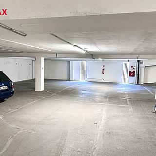 Prodej garáže 12 m² Praha Podolí, Pod Klaudiánkou
