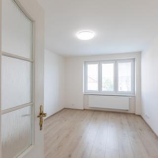 Pronájem bytu 3+1 58 m² Praha