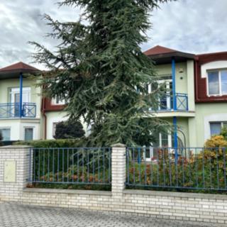 Pronájem bytu 4+1 105 m² Vestec, Javorová