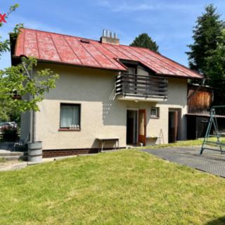 Pronájem rodinného domu 90 m² Všestary, Luční