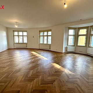 Pronájem bytu 3+kk 137 m&sup2; Praha