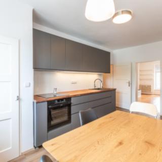 Pronájem bytu 2+1 59 m² Praha