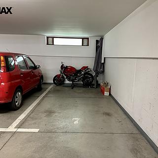 Prodej parkovacího místa 14 m² Praha Štěrboholy, Laudonova