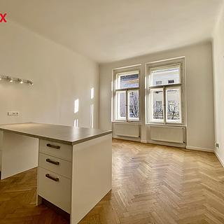 Pronájem bytu 3+kk 72 m&sup2; Praha
