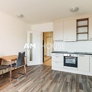 Pronájem bytu 1+kk, garsoniery 32 m&sup2; Praha