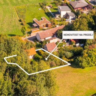 Prodej stavební parcely 947 m² Dobřenice