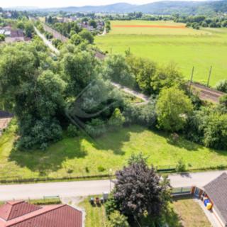 Prodej stavební parcely 784 m² Všenory
