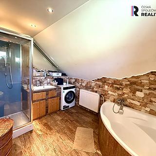 Prodej rodinného domu 150 m² Skalná, Slepá