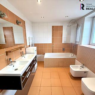 Prodej bytu 4+1 111 m² Březová, Odborářů