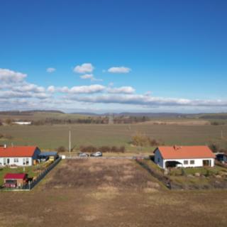 Prodej stavební parcely 1148 m² Liteň