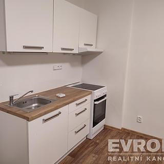 Pronájem bytu 5+1 a více 36 m&sup2; Libochovice