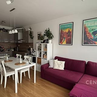 Pronájem bytu 2+kk 57 m&sup2; Praha