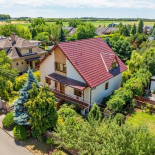 Prodej rodinného domu 275 m² Jesenice, V Lázních