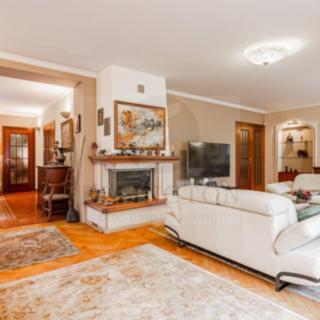 Prodej rodinného domu 715 m² Praha