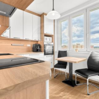 Prodej bytu 3+1 77 m² Karlovy Vary, Severní