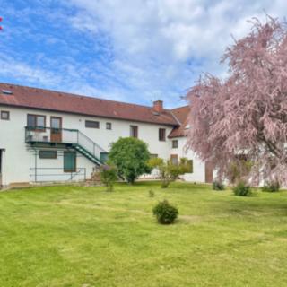 Prodej hotelu a penzionu 372 m² Zvěrkovice