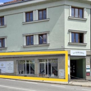 Pronájem obchodu 100 m² Třebíč Vnitřní Město, Komenského nám.