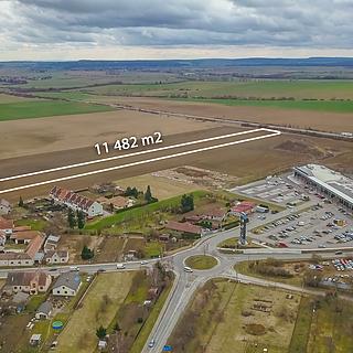 Prodej komerčního pozemku 11 482 m² Moravské Budějovice