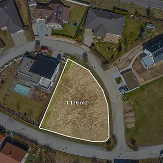 Prodej stavební parcely 1176 m&sup2; Třebíč