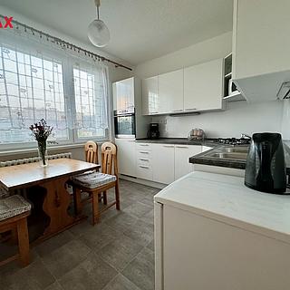 Pronájem bytu 2+1 52 m² Třebíč Nové Dvory, Obránců míru