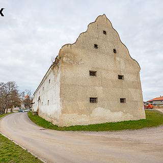 Prodej historického objektu 1 000 m² Žerotice