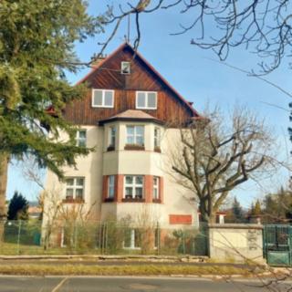 Pronájem bytu 3+1 90 m² Karlovy Vary Rybáře, Počernická