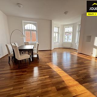 Pronájem bytu 3+kk 109 m² Opava Město, Horní náměstí