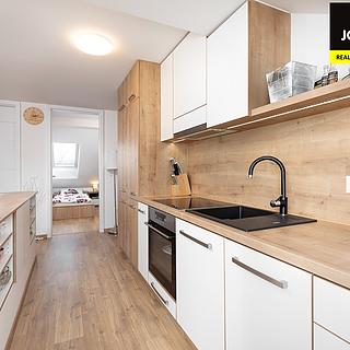 Prodej bytu 3+kk 74 m² Opava Předměstí, Pekařská