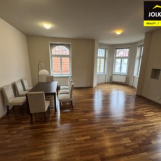 Pronájem bytu 3+kk 109 m² Opava Město, Horní náměstí