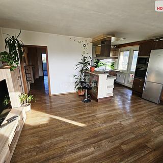 Pronájem bytu 4+kk 89 m² Praha