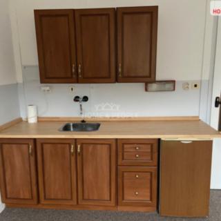 Pronájem bytu 1+kk a garsoniéry 22 m² Karlovy Vary Drahovice, Lidická