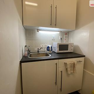 Pronájem obchodu 32 m² Praha Žižkov, Biskupcova