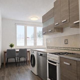 Pronájem bytu 3+1 79 m² Mariánské Lázně, Libušina
