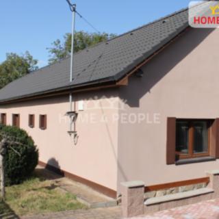 Prodej rodinného domu 1099 m² Popovice