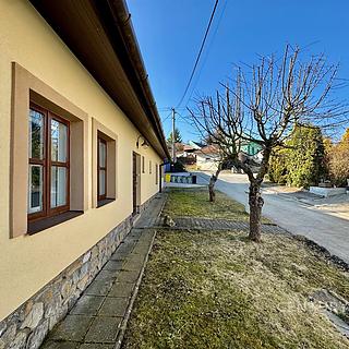 Pronájem bytu 4+1 90 m&sup2; Hostěnice