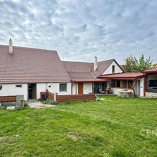 Prodej rodinného domu 310 m² Kubšice