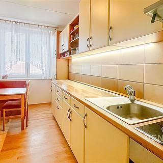 Pronájem bytu 4+1 80 m² Brno Líšeň, Koutného