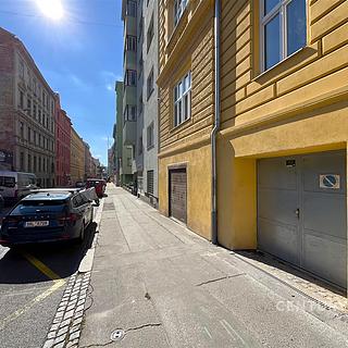 Prodej garáže 18 m² Brno