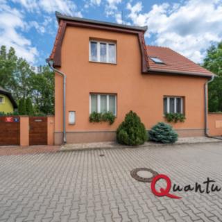 Prodej rodinného domu 279 m² Praha