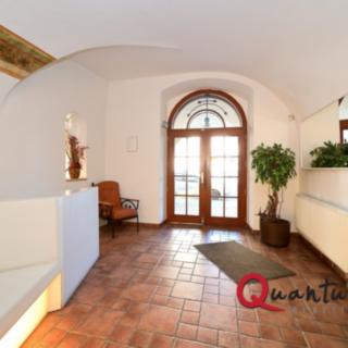 Pronájem kanceláře 26 m² Praha Hradčany, Loretánské náměstí