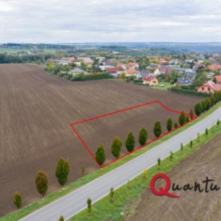 Prodej stavební parcely 2228 m² Klecany