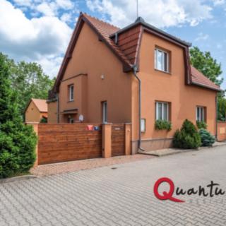 Prodej rodinného domu 279 m² Praha Uhříněves, U Nadýmače