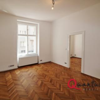 Pronájem bytu 3+kk 72 m² Praha