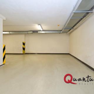 Pronájem parkovacího místa 12 m² Praha