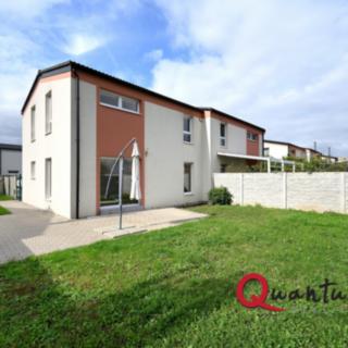Pronájem rodinného domu 100 m² Nehvizdy
