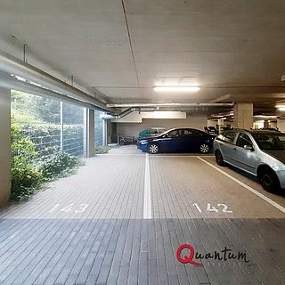 Pronájem parkovacího místa 15 m² Praha