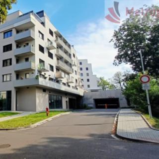 Pronájem bytu 1+kk a garsoniéry 42 m² Pardubice Zelené Předměstí, nábřeží Závodu míru