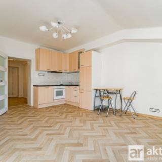 Pronájem bytu 1+kk, garsoniery 30 m² Praha